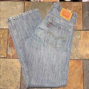 Levi's Men's Light Blue Straight Jeans